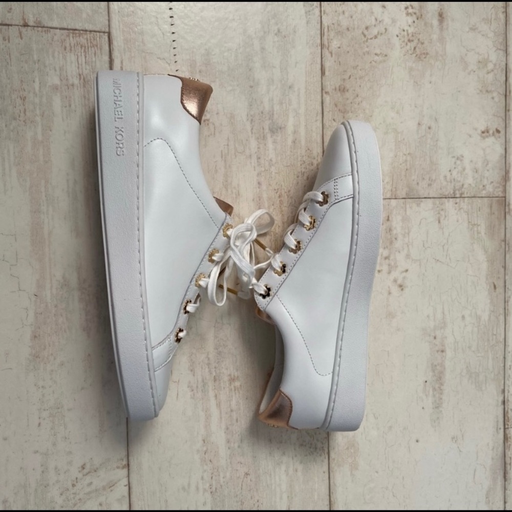 NWB Michael Kors Irving Lace Up Sneakers